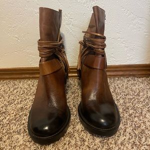 Brand new Vince Camuto boots